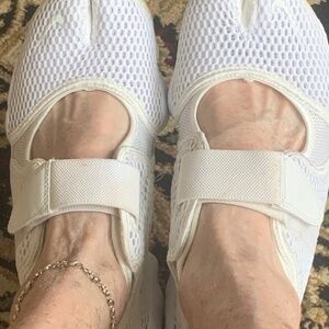 Nikes Air Size 8 Women’s Sneakers